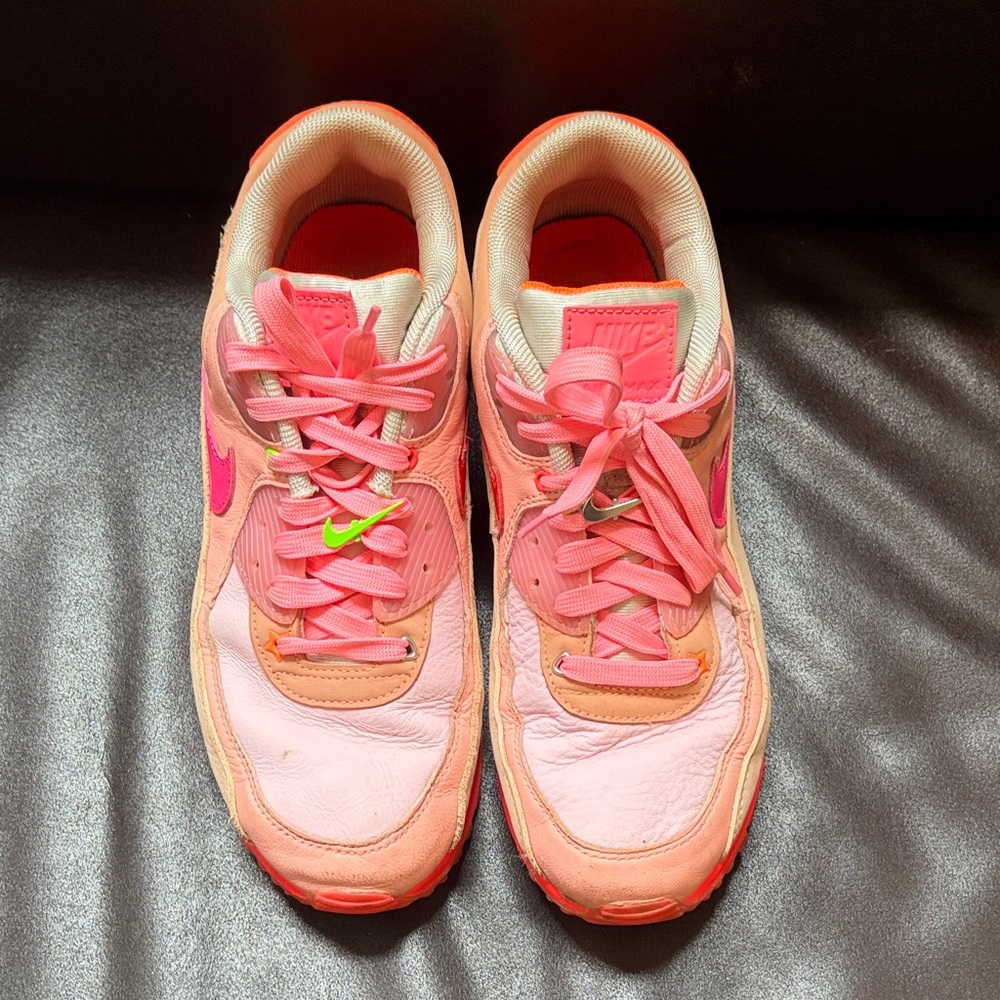 Nike Women’s Pink and Coral Low-Top Sneakers